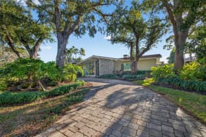 1323 SNELL HARBOR DRIVE, ST PETERSBURG, FL 33704 - MLS#MFRTB8460707