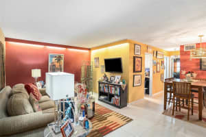 350 79TH AVENUE, ST PETERSBURG, FL 33702 - MLS#MFRTB8460716