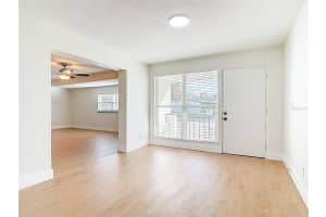 318 SCOTLAND DRIVE, DAYTONA BEACH, FL 32117 - MLS#MFRTB8460794