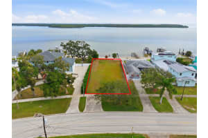6043 BAYOU GRANDE BOULEVARD, ST PETERSBURG, FL 33703 - MLS#MFRTB8460814