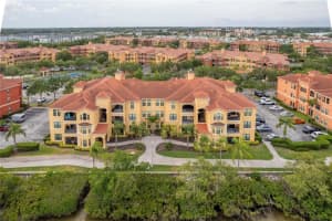 2739 Via Capri #1011, CLEARWATER