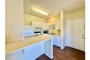 10110 WINSFORD OAK BOULEVARD, TAMPA, FL 33624 - MLS#MFRTB8460826