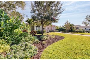 5918 BAHAMA SHORES DRIVE, ST PETERSBURG, FL 33705 - MLS#MFRTB8460952