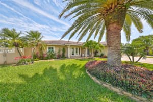 6429 LAKE SUNRISE DRIVE, APOLLO BEACH, FL 33572 Sold 01/30/26