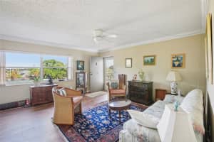 209 LINCOLN CIRCLE, ST PETERSBURG, FL 33702 - MLS#MFRTB8461039