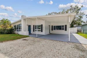 2810 SILVER LAKE AVENUE, TAMPA, FL 33614 - MLS#MFRTB8461063