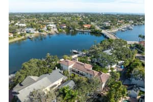 2152 COFFEE POT BOULEVARD, ST PETERSBURG, FL 33704 - MLS#MFRTB8461093