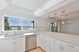 9209 SEMINOLE BOULEVARD, SEMINOLE, FL 33772 - MLS#MFRTB8461143