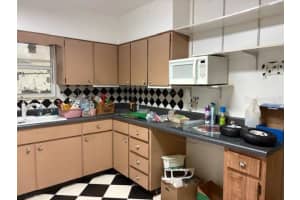 6121 WHITEWAY DRIVE, TEMPLE TERRACE, FL 33617 - MLS#MFRTB8461175