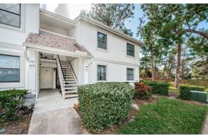 416 Meadow Ln #416, OLDSMAR