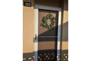 4915 Bay St Ne #322, ST PETERSBURG