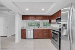6251 SHORELINE DRIVE, ST PETERSBURG, FL 33708 - MLS#MFRTB8461333
