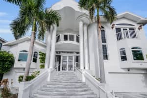 391 1ST STREET, ST PETERSBURG, FL 33715 - MLS#MFRTB8461384