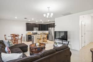 571 OLD WINDSOR WAY, SPRING HILL, FL 34609 - MLS#MFRTB8461392