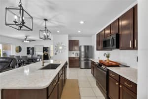 10230 GEESE TRAIL CIRCLE, SUN CITY CENTER, FL 33573 - MLS#MFRTB8461422