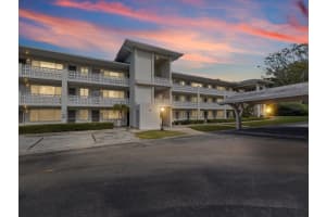 1235 S Highland Ave #2-207, CLEARWATER