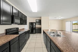 10536 WHISPERING HAMMOCK DRIVE, RIVERVIEW, FL 33578 - MLS#MFRTB8461463