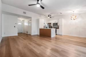 404 REGAL PARK DRIVE, VALRICO, FL 33594 - MLS#MFRTB8461467