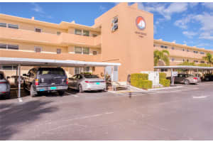 7420 BAY ISLAND DRIVE, SOUTH PASADENA, FL 33707 - MLS#MFRTB8461479