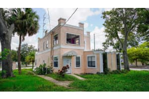 5400 CENTRAL AVENUE, ST PETERSBURG, FL 33707 - MLS#MFRTB8461507