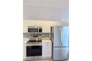 4220 PLAYERS PLACE, SARASOTA, FL 34238 - MLS#MFRTB8461574