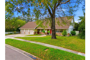 5026 BARROWE DRIVE, TAMPA, FL 33624 - MLS#MFRTB8461575