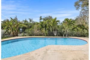 5730 16th Ln Ne, ST PETERSBURG