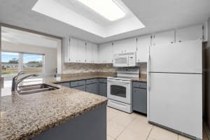 2125 HAILSTONE CIRCLE, SUN CITY CENTER, FL 33573 - MLS#MFRTB8462018