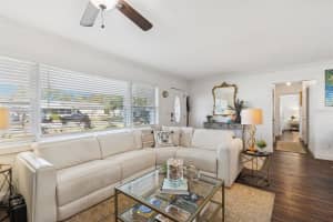 6260 23RD TERRACE, ST PETERSBURG, FL 33710 - MLS#MFRTB8462156