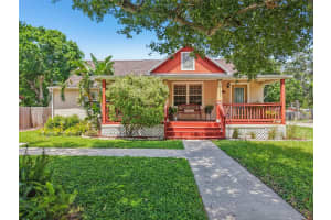 501 32ND AVENUE, ST PETERSBURG, FL 33704 - MLS#MFRTB8462167
