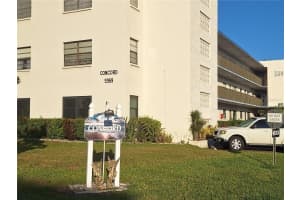 5969 Terrace Park Dr Dr N #203, ST PETERSBURG