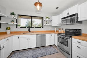 208 CARYL WAY, OLDSMAR, FL 34677 - MLS#MFRTB8462298