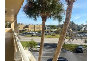 2040 WORLD PARKWAY BOULEVARD, CLEARWATER, FL 33763 - MLS#MFRTB8462356