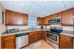 4750 COVE CIRCLE, ST PETERSBURG, FL 33708 - MLS#MFRTB8462376