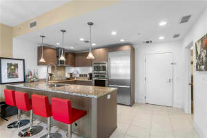 175 1ST STREET, ST PETERSBURG, FL 33701 - MLS#MFRTB8462392