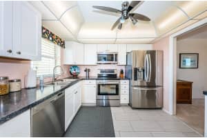 4725 COVE CIRCLE, ST PETERSBURG, FL 33708 - MLS#MFRTB8462437