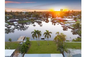 4790 VENETIAN BOULEVARD, ST PETERSBURG, FL 33703 - MLS#MFRTB8462480