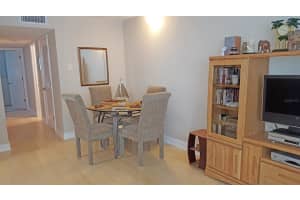 2525 BAY DRIVE, BELLEAIR BLUFFS, FL 33770 - MLS#MFRTB8462529