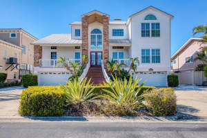 2829 Seabreeze Dr S, GULFPORT