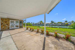 7930 CAUSEWAY BOULEVARD, ST PETERSBURG, FL 33707 - MLS#MFRTB8462542