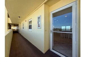 4550 COVE CIRCLE, ST PETERSBURG, FL 33708 - MLS#MFRTB8462558