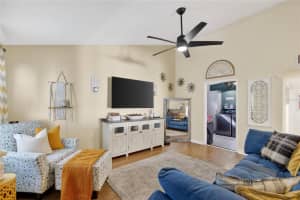 1009 LENNA AVENUE, SEFFNER, FL 33584 - MLS#MFRTB8462565