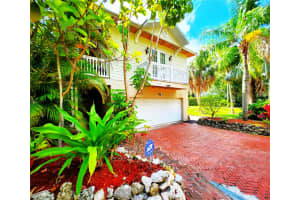 102 17TH STREET, BRADENTON, FL 34208 - MLS#MFRTB8462604