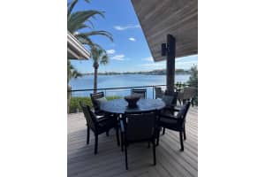151 Punta Vista Dr Dr St Pete Beach, FL 33706 - Off Market