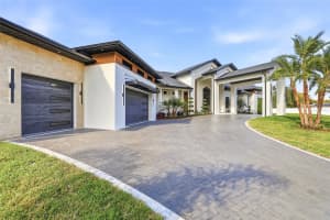 6802 CREEK DRIVE, TAMPA, FL 33615 - MLS#MFRTB8462668