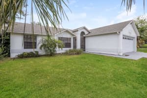 884 FORT SMITH BOULEVARD, DELTONA, FL 32738 - MLS#MFRTB8462679