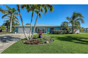 1712 CLAW COURT, VENICE, FL 34293 - MLS#MFRTB8462691