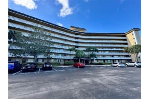 8950 PARK BOULEVARD, SEMINOLE, FL 33777 - MLS#MFRTB8462840