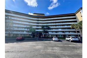 8950 PARK BOULEVARD, SEMINOLE, FL 33777 - MLS#MFRTB8462840