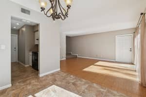 MLS# MFRTB8462915, Temple Terrace, Florida 33617